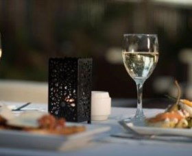 Waterloo Bay Hotel - VIC Tourism 2