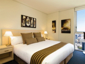 Oaks Festival Towers - VIC Tourism 1