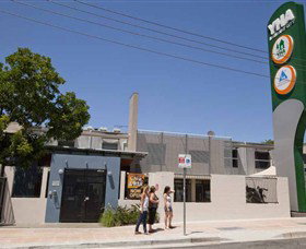 Brisbane City YHA - VIC Tourism 0