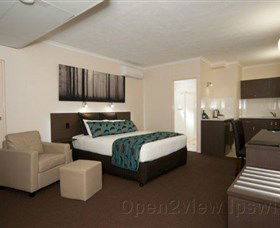 Comfort Inn And Suites Robertson Gardens - VIC Tourism 2
