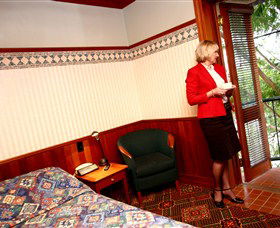 Manly Hotel, The - VIC Tourism 2