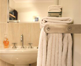 Beachhouse Bed And Breakfast - VIC Tourism 2