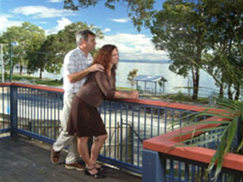 Bongaree Caravan Park - VIC Tourism 0