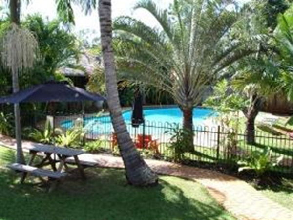 Coochiemudlo Island QLD VIC Tourism