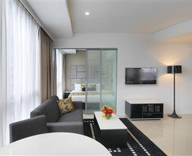 Meriton Suites Zetland - VIC Tourism 0