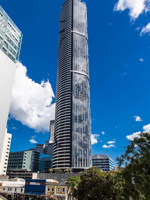 Meriton Suites Zetland - VIC Tourism 1