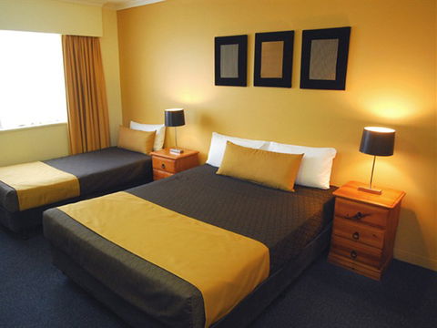 Mt Ommaney Hotel Apartments - VIC Tourism 0