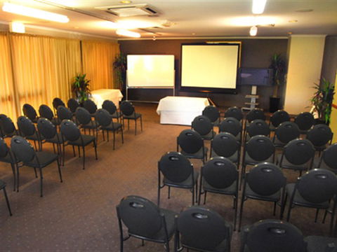 Mt Ommaney Hotel Apartments - VIC Tourism 4