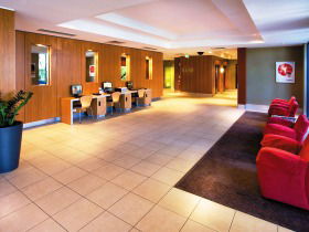 Travelodge Hotel Garden City Brisbane - VIC Tourism 1