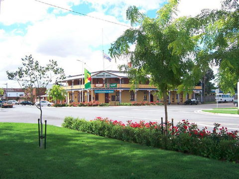 Boorowa Hotel - Boorowa - VIC Tourism 2