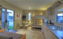 Clyde View Holiday Park - VIC Tourism 5