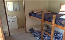 Horseshoe Motor Village - VIC Tourism 4