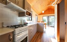 Twofold Bay Beach Resort BIG4 - Aspen Parks - VIC Tourism 6