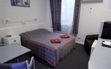 Amber Motel - Glen Innes - VIC Tourism 1
