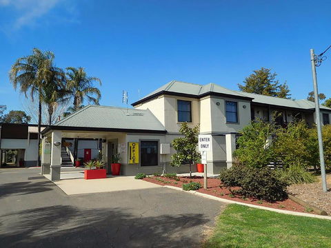 Narrabri Motel And Caravan Park - VIC Tourism 2
