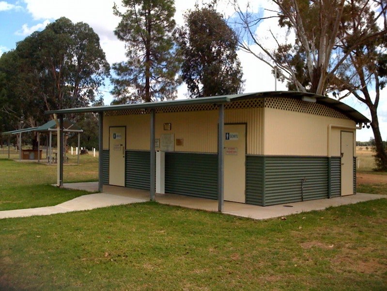 Binnaway NSW VIC Tourism