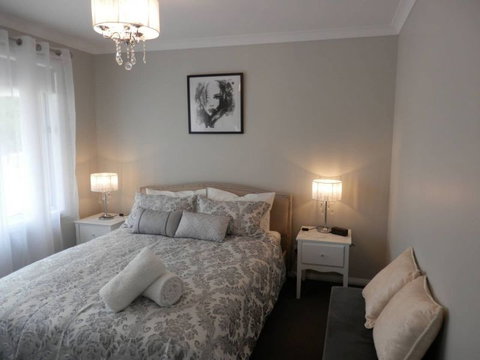 Mia Motel - VIC Tourism 3