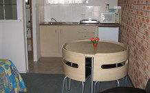 Culburra Beach Motel - VIC Tourism 0