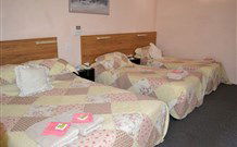 Grenfell Motel - Grenfell - VIC Tourism 2