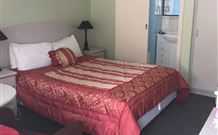 High Mountains Motor Inn - VIC Tourism 1