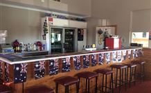Ivanhoe Hotel Motel - Ivanhoe - VIC Tourism 0
