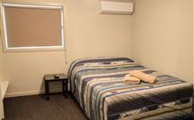 Ivanhoe Hotel Motel - Ivanhoe - VIC Tourism 1