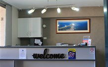 Lakeview Motor Inn - Belmont - VIC Tourism 1