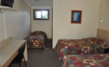 Cuttagee NSW VIC Tourism