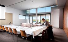 Pullman Magenta Shores Resort - The Entrance - VIC Tourism 1