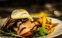 Royal Hotel Springwood - Springwood - VIC Tourism 7