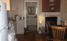 Lake View Farm House - VIC Tourism 4