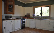 Mesopotamia Lodge Deer Park Accommodation - VIC Tourism 7