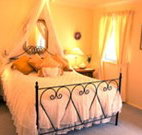 Blue Mountains Lakeside Bed and Breakfast - - VIC Tourism