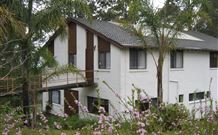 Chalet Swisse Spa Retreat - - VIC Tourism 0