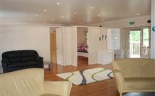 Hunter Valley Macadamia Lodge - VIC Tourism 1