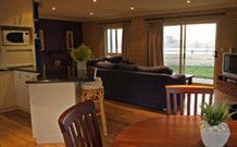 Mannus Lake B And B - VIC Tourism 0