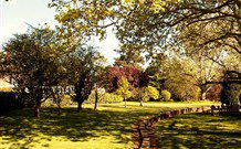 Petersons Guesthouse - VIC Tourism 3