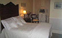 Strathburn Cottage Bed And Breakfast - VIC Tourism 0