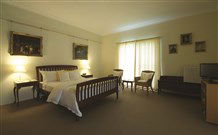 Yarrahapinni Homestead - VIC Tourism 0