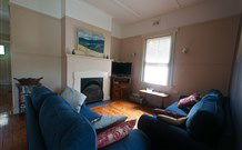 Bromyard Cottage - VIC Tourism 1