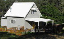 Cedar Lodge Cabins - VIC Tourism 0