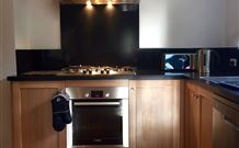 Lochiel Cottage - VIC Tourism 4