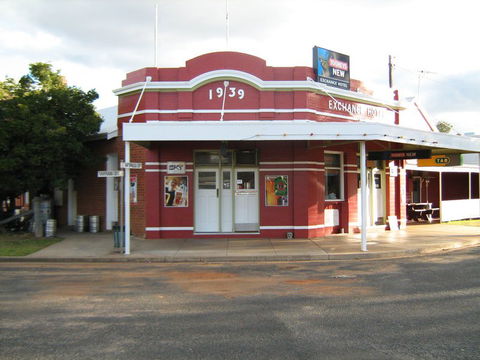 Exchange Hotel Binnaway - VIC Tourism 7