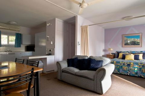 Hi-Way Units Motel - VIC Tourism 8