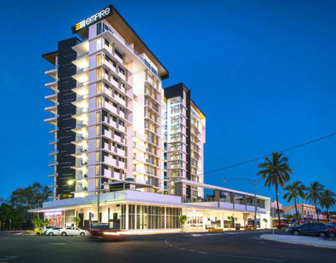 Empire Apartment Hotel - VIC Tourism 3