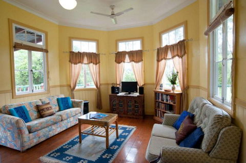 Noosa Avalon Farm Cottages - VIC Tourism 13