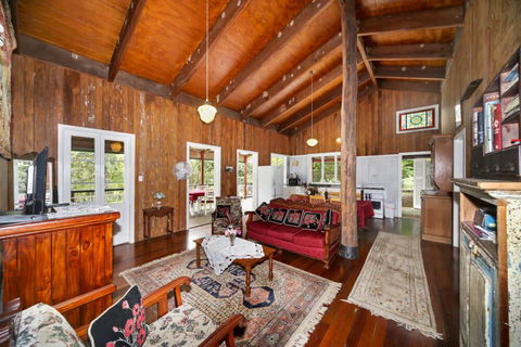 Noosa Avalon Farm Cottages - VIC Tourism 5