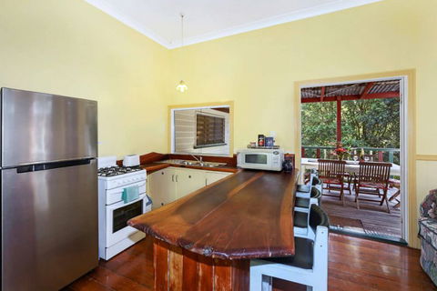 Noosa Avalon Farm Cottages - VIC Tourism 10