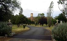 Sutton Tops Cottage - VIC Tourism 3