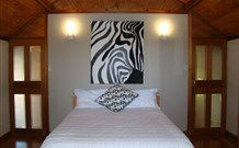 Waterfront Cottages - VIC Tourism 0